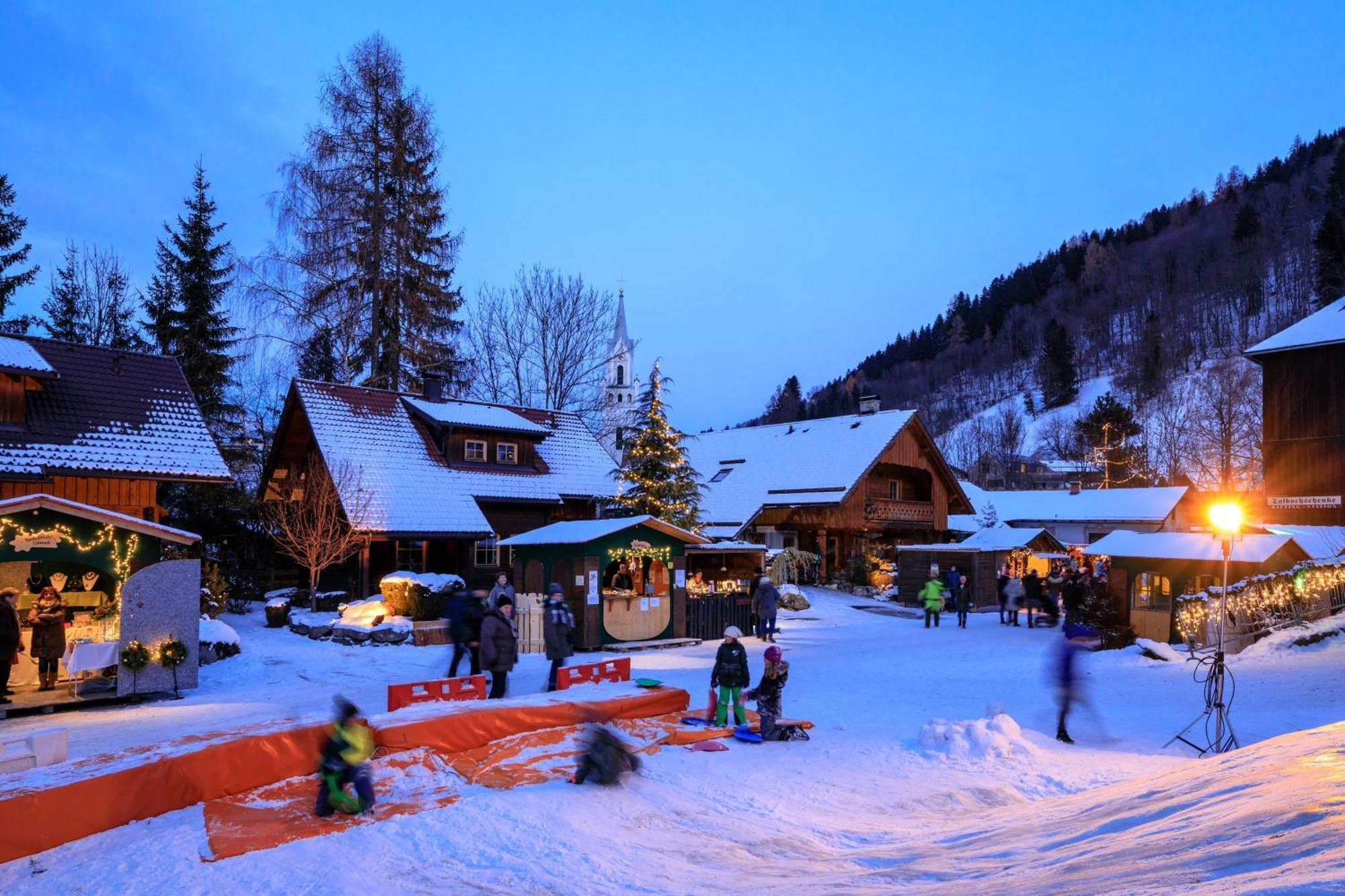 Das Dorf In Der Stadt Schladming Exterior foto