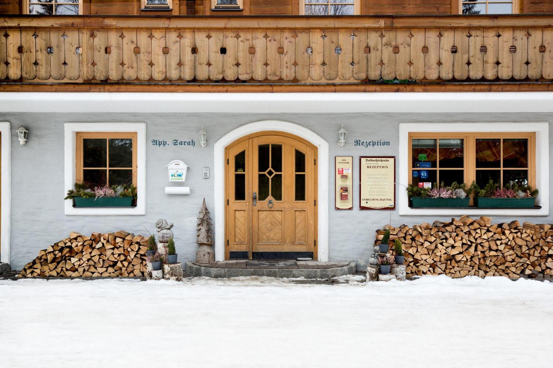 Das Dorf In Der Stadt Schladming Exterior foto